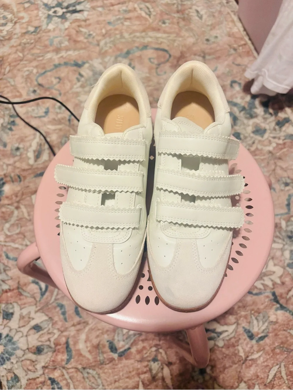 Adult Steve Madden  Cream Velcro Casual Sneakers